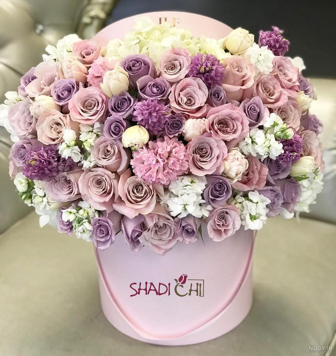 عکس پروفایل دسته گل و هدیه در دست دختر (عکس پروفایل فیک )