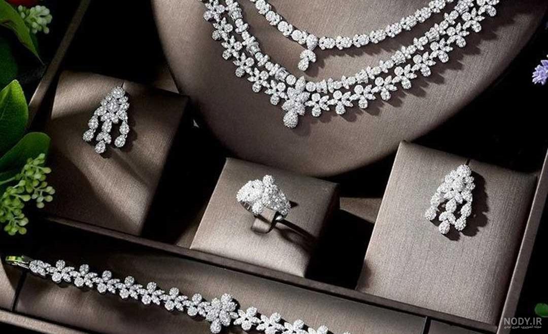 مدل های سرویس طلا عروس جدید [ سرویس طلای شیک و خاص ۱‍۴۰۳ ] - تالارکده