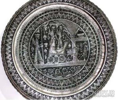 سینی انگلیسی مهردار با قدمت بالا،قلم برجسته و کهنه - مرجع تخصصي فروش اجناس  قدیمی، عتیقه جات، لوازم لوكس و آنتیک اروپایی