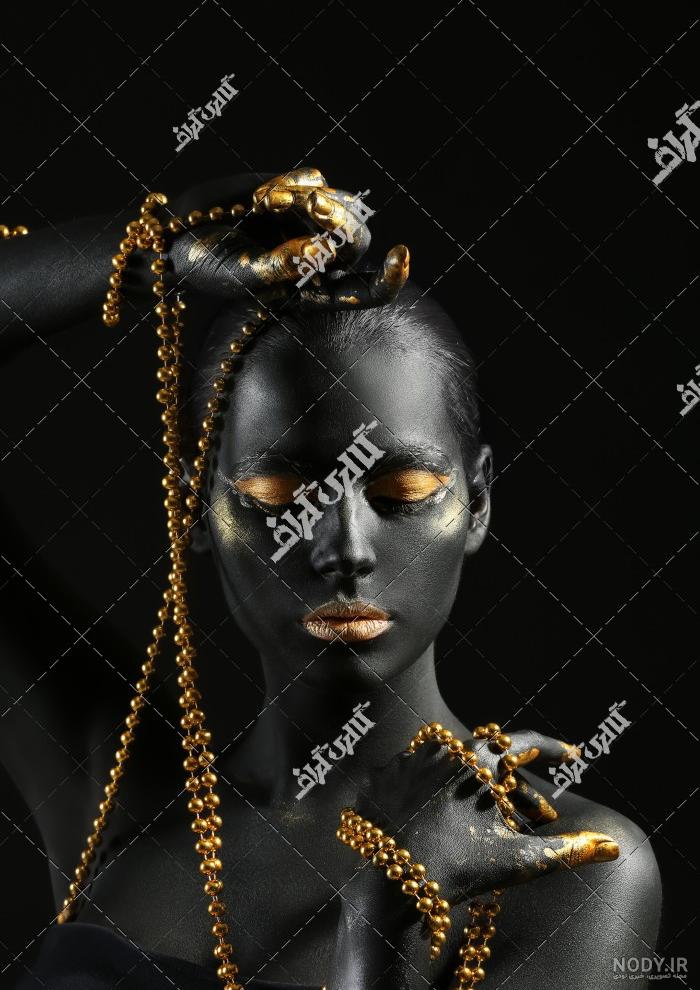 پرتره زن سیاه پوست زرق و برق دار 1513576