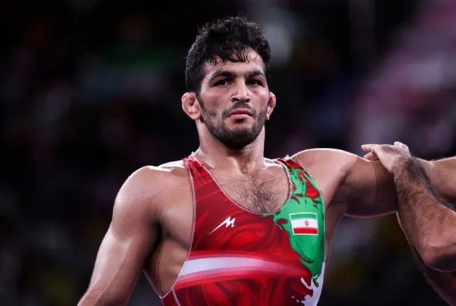 WRESTLING BRAND | ‎استقبال حسن یزدانی و سپیده بابایی از رئیس جمهور/ آیت  الله رئیسی وارد مازندران شد #کشتی #ایران #مازندران #حسن_یزدانی #رئیسی  #اکسپلور‎ | Instagram
