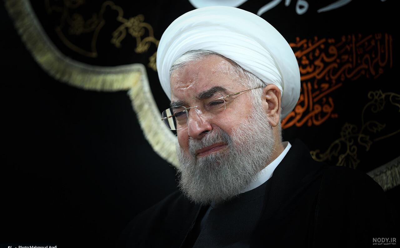 حضور حسن روحانی بر مزار والدین خود در سرخه حضور حسن روحانی بر مزار والدین خود در سرخه