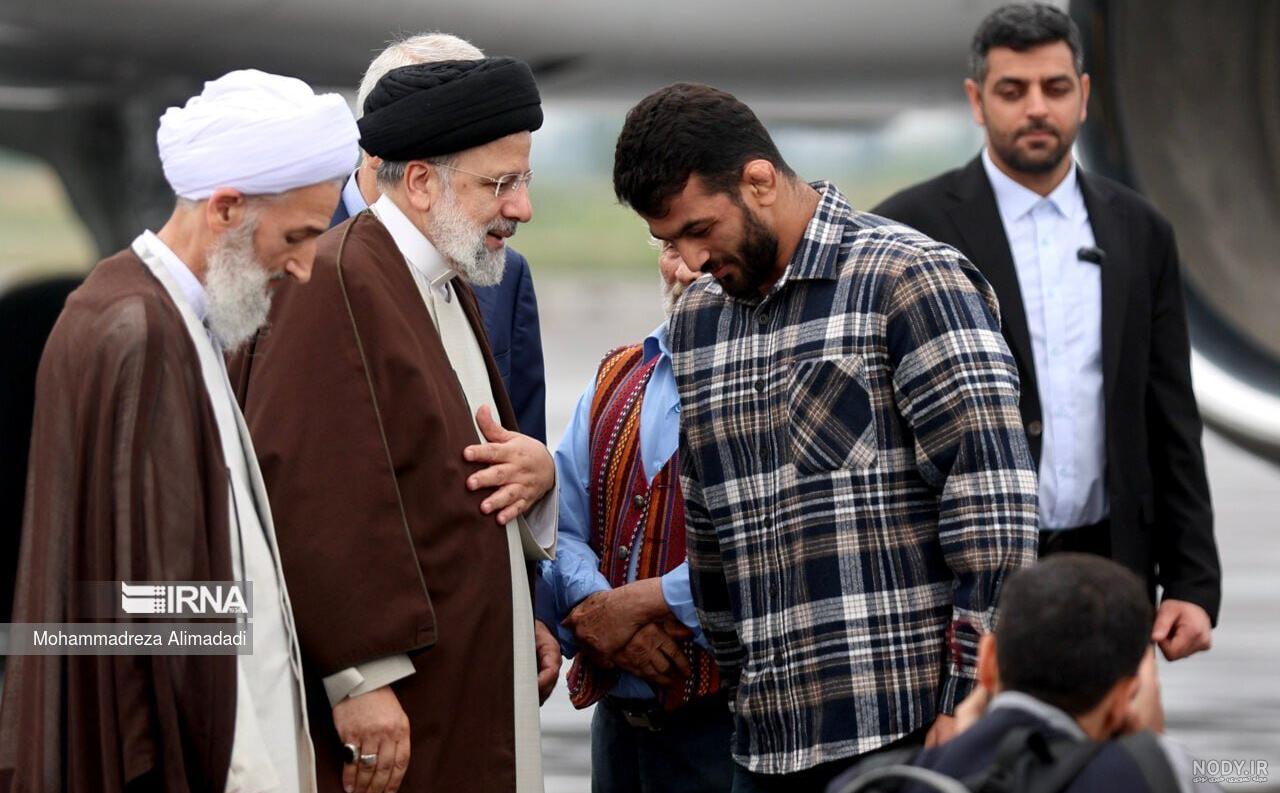 عکس پربازدید از شهید رئیسی در کنار رهبر انقلاب عکس پربازدید از شهید رئیسی در کنار رهبر انقلاب