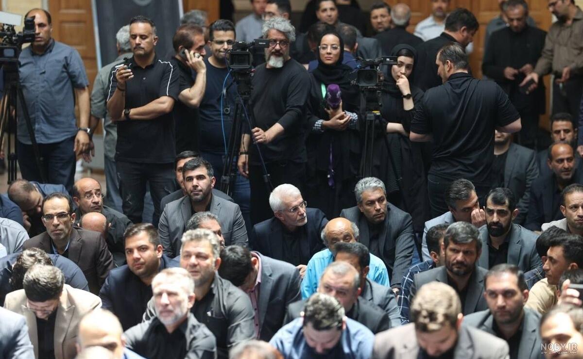 پنجمین قاب دونفره حسن یزدانی و ابراهیم رئیسی پنجمین قاب دونفره حسن یزدانی و ابراهیم رئیسی