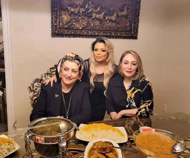 استوری عجیب خانم بازیگر خارج از ایران +عکس
