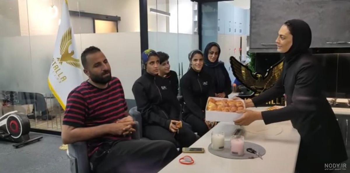 عکس/ خواهران منصوریان پس از بزن‌بزن با مرد خشمگین با او آشتی کردند!