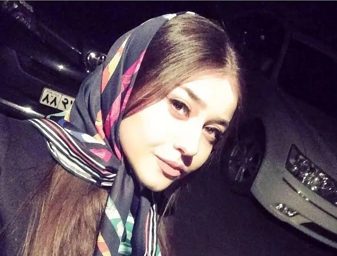 بیوگرافی آیسان آقاخانی همسر محمدرضا گلزار بیوگرافی آیسان آقاخانی همسر محمدرضا گلزار