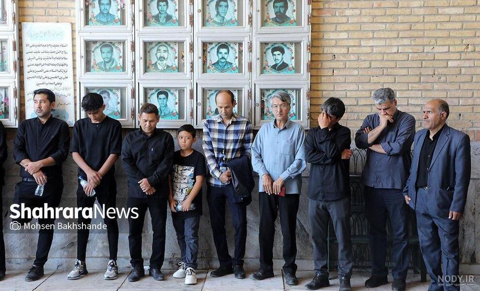 تیپ باورنکردنی عادل فردوسی پور در مراسم پدر خداداد عزیزی/ تصویر تیپ باورنکردنی عادل فردوسی پور در مراسم پدر خداداد عزیزی/ تصویر