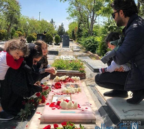 حضور بنیامین بهادری و دو پسرش در پخش زنده تلویزیون حضور بنیامین بهادری و دو پسرش در پخش زنده تلویزیون