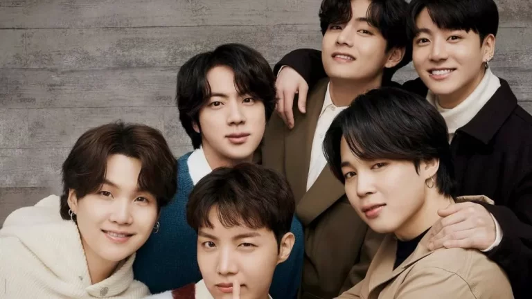 ✨ بی تی اس|BTS|ARMY|BANGTAN✨‎ | ‎پیش پدر و مادرش خوابیده🥺💔 پدر و مادر  یونگی هر چقدر هم که اون اوایل کارش اذیتش کردن اما بازم پدر و مادرشن و یونگی  بازم موقع