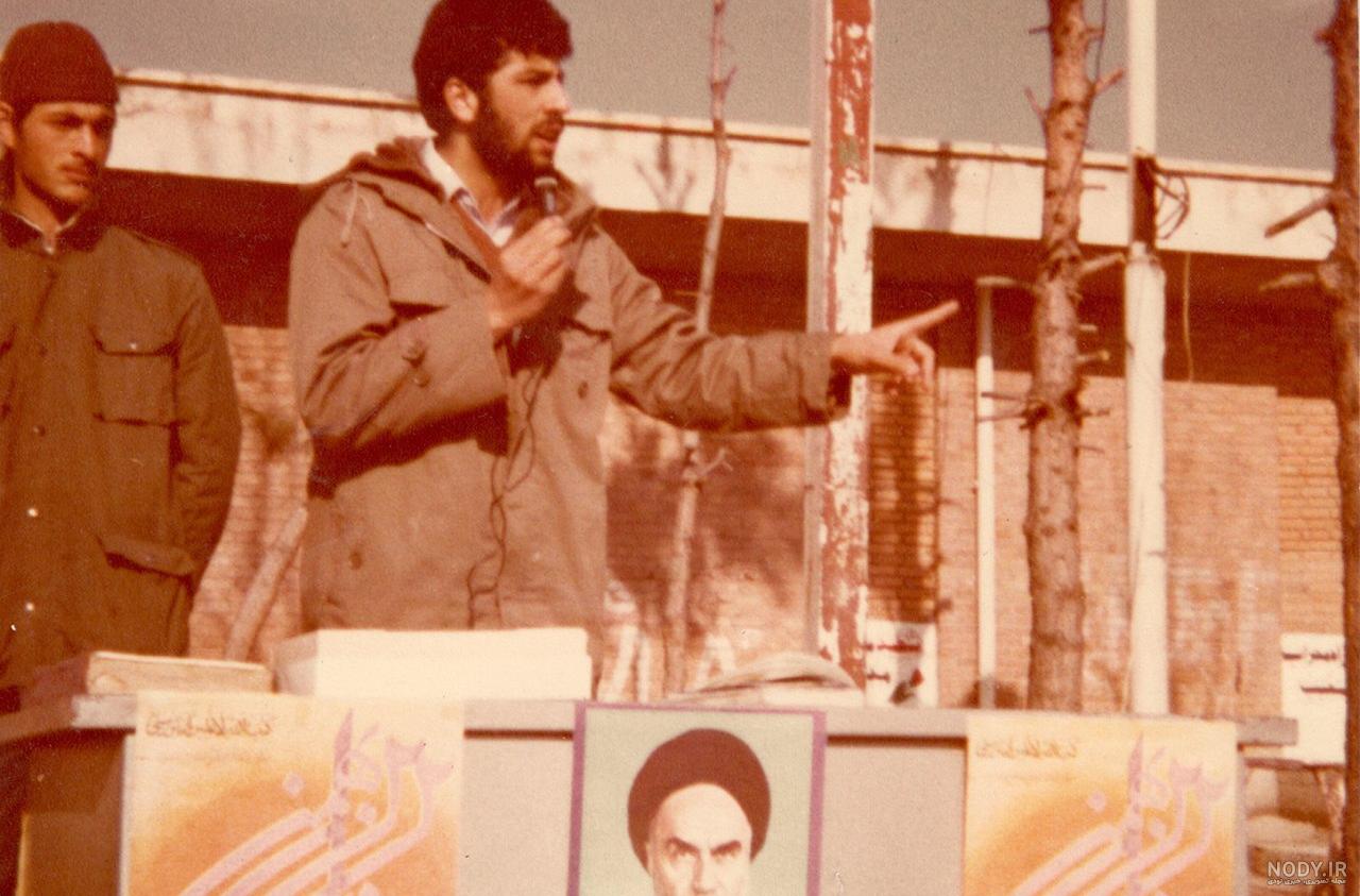 چهره غمگین دختر ابراهیم رئیسی در کنار پدربزرگش روی سِن در مراسمی در زادگاه پدرش+عکس چهره غمگین دختر ابراهیم رئیسی در کنار پدربزرگش روی سِن در مراسمی در زادگاه پدرش+عکس