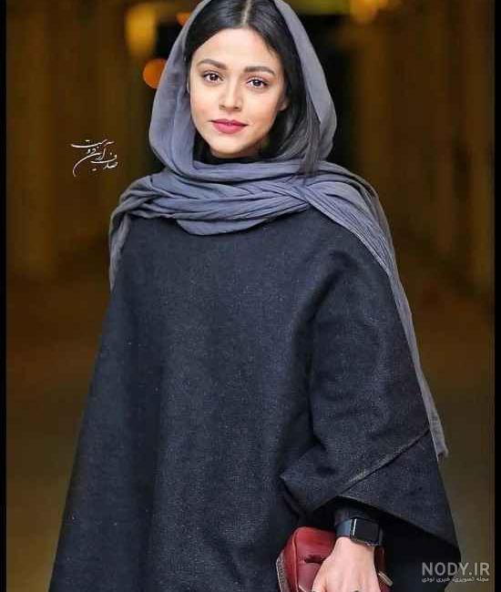 عکس جدید سوگل خلیق با حیوان خانگی‌اش