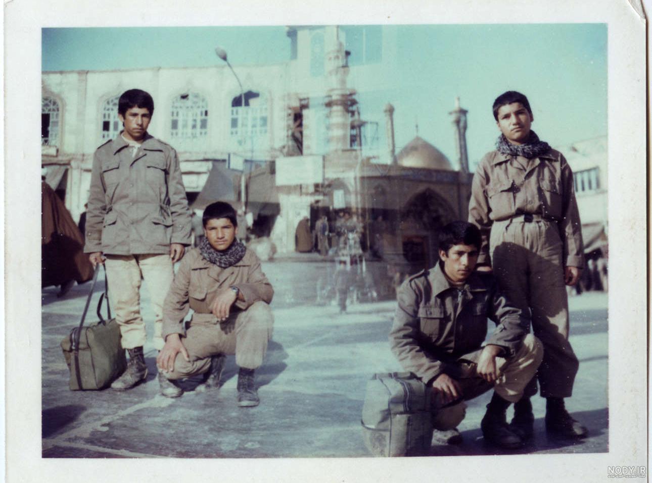 تصاویر کمتر دیده شده شهید «علیرضا کرمی قاراب» تصاویر کمتر دیده شده شهید «علیرضا کرمی قاراب»