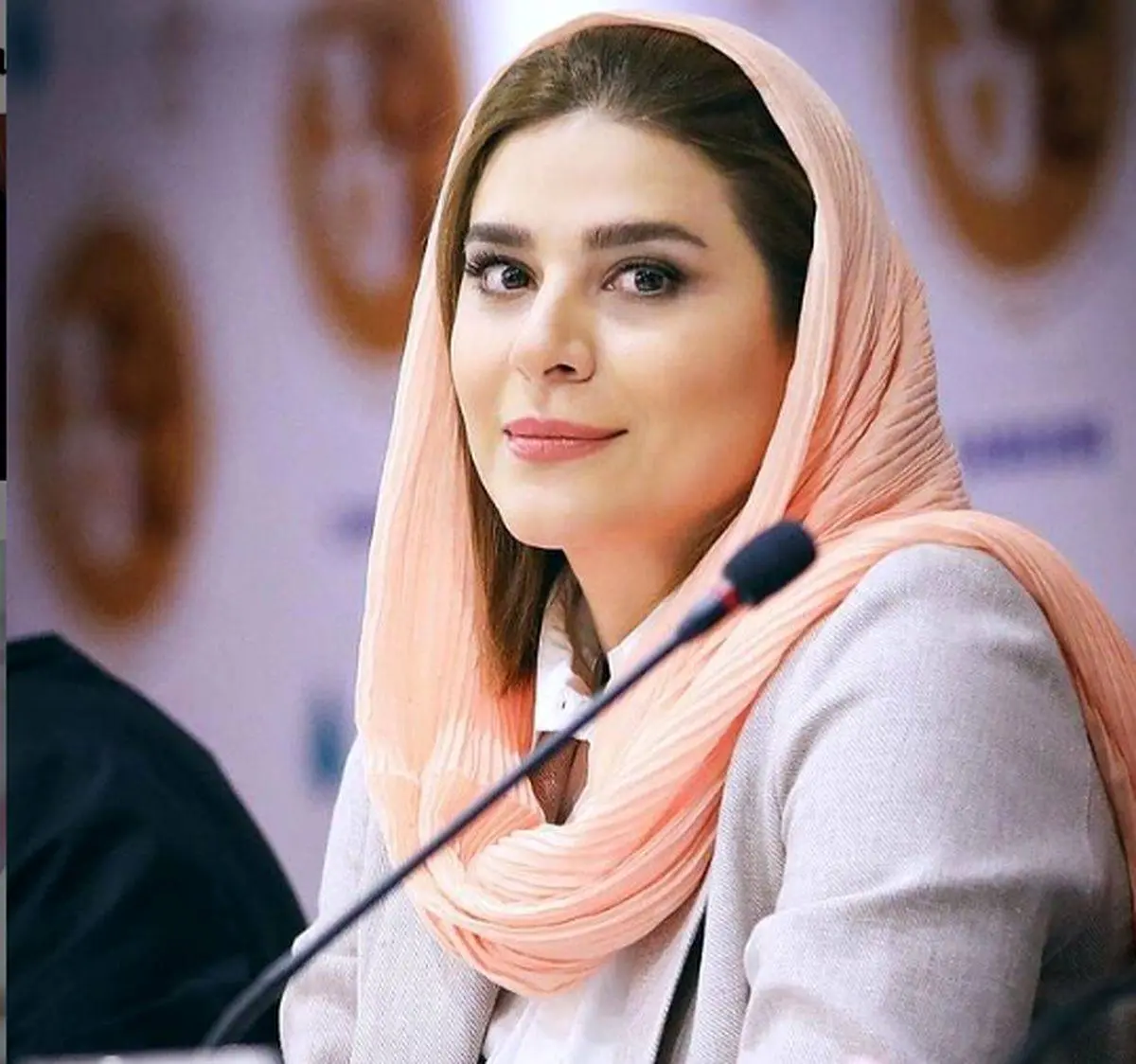 سورپرایز همایون شجریان برای دخترش حرص سحر دولتشاهی را درآورد | عکسهای همایون شجریان و زنش سورپرایز همایون شجریان برای دخترش حرص سحر دولتشاهی را درآورد | عکسهای همایون شجریان و زنش