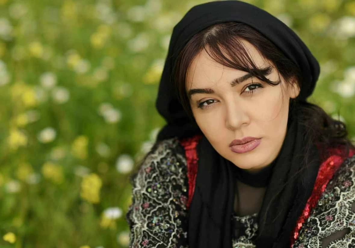 تصاویر) تصویر چهره ی بدون آرایش ندا قاسمی بازیگر نقش شیرین در سریال نون خ تصاویر) تصویر چهره ی بدون آرایش ندا قاسمی بازیگر نقش شیرین در سریال نون خ
