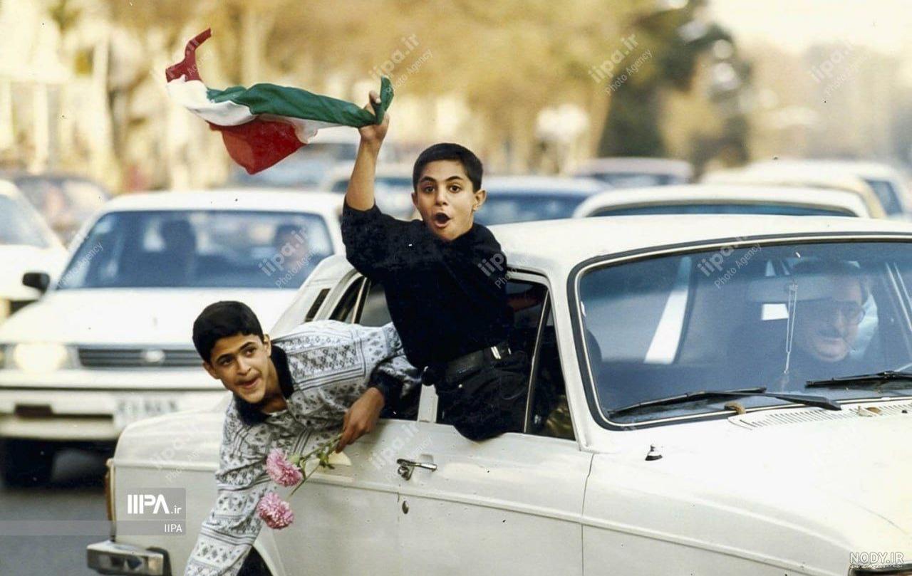 شادی مردم تهران پس از حمله موشکی ایران | آژانس عکس تهران شادی مردم تهران پس از حمله موشکی ایران | آژانس عکس تهران