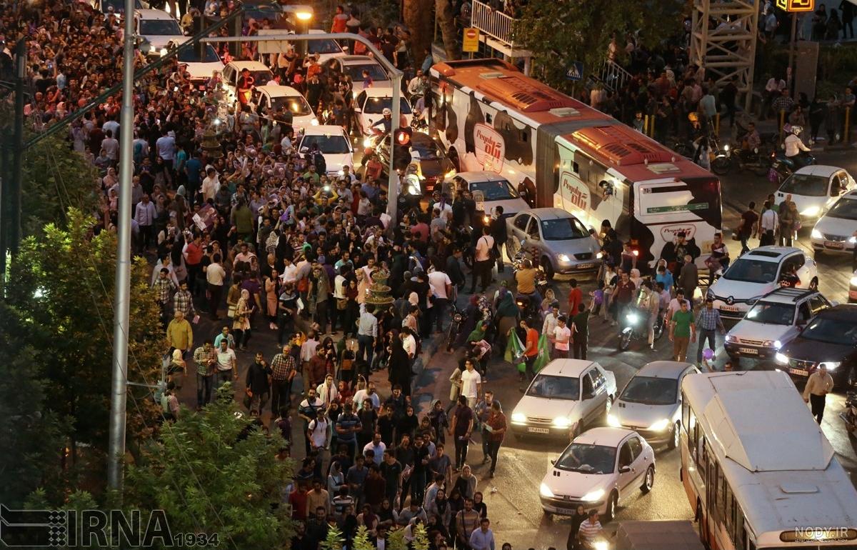 عکس شادی مردم آرژانتین در خیابان بعد قهرمانی جام جهانی | مارال نیوز عکس شادی مردم آرژانتین در خیابان بعد قهرمانی جام جهانی | مارال نیوز