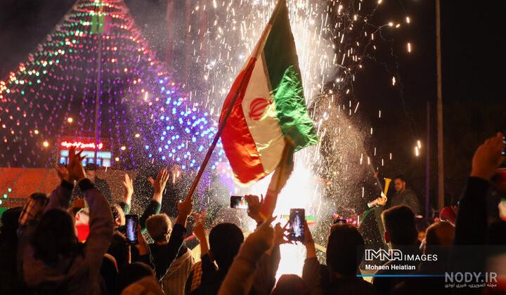 مشرق نیوز - عکس/ شادی مردم تهران پس از برد ایران مقابل ولز