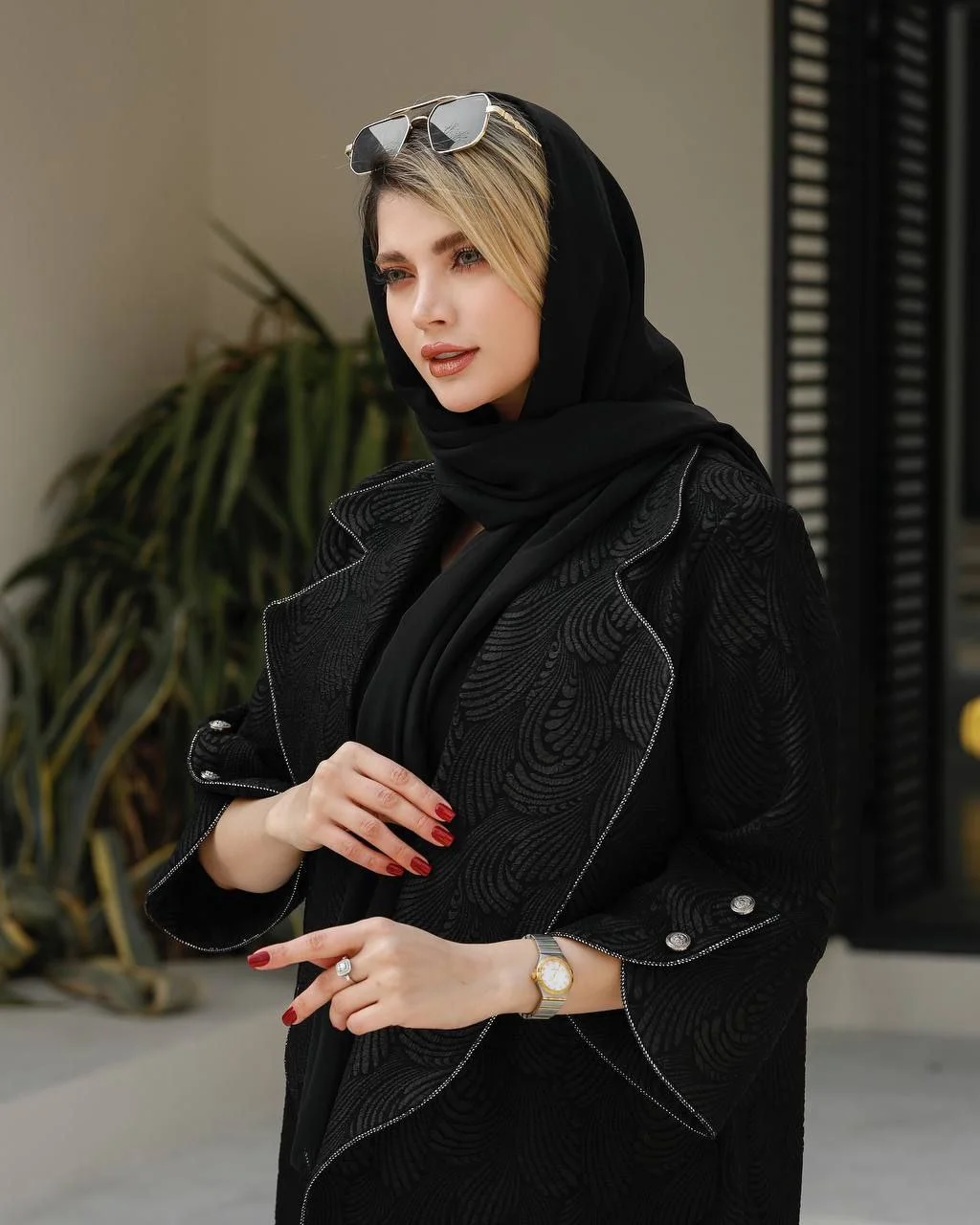 مدل مانتو مجلسی بلند مشکی - پرانا