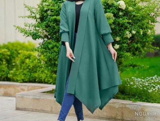 ۵۴ مدل مانتو حریر مجلسی زنانه ۱۴۰۲ با طرح های بلند و بسیار شیک - ماگرتا ۵۴ مدل مانتو حریر مجلسی زنانه ۱۴۰۲ با طرح های بلند و بسیار شیک - ماگرتا