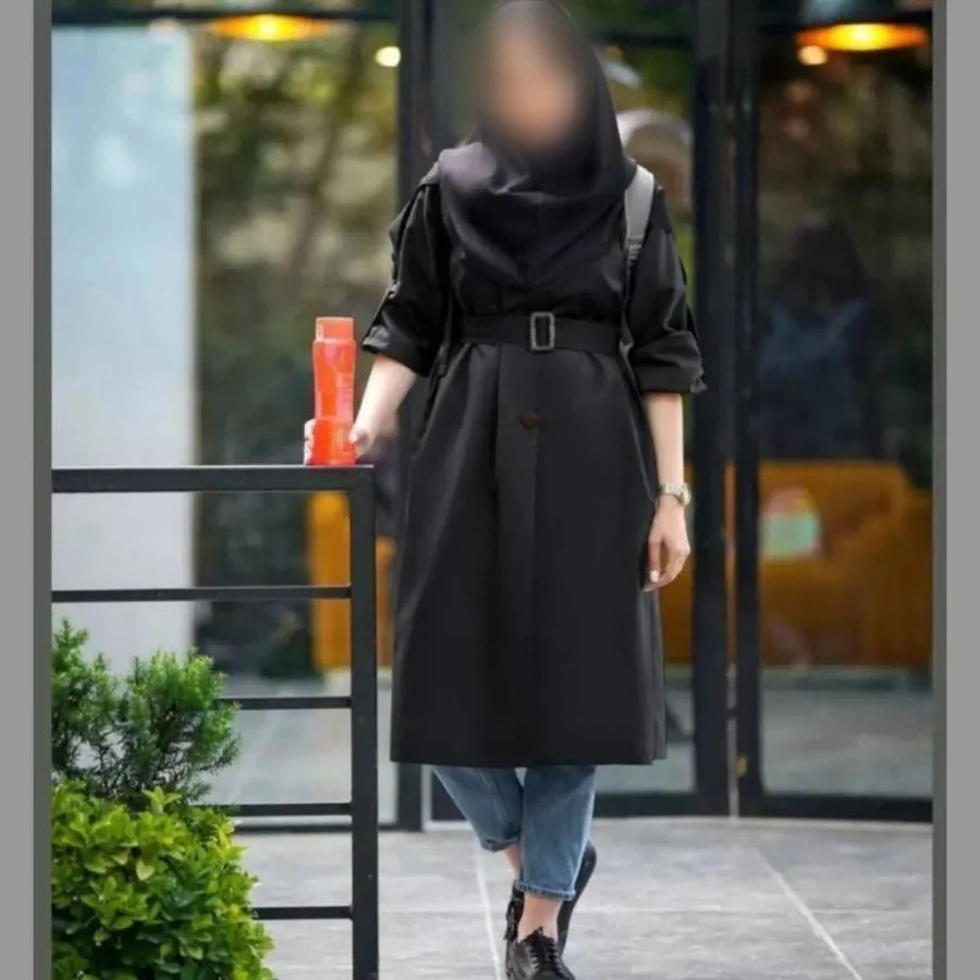 25 مدل مانتو مشکی مجلسی 1400 | جدید ترین مدل های مانتو مشکی | تیپزا