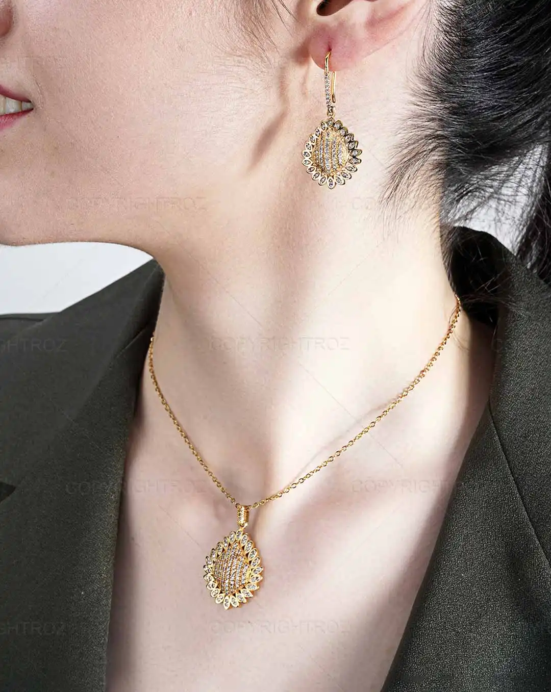 گالری طلا و جواهر هور
