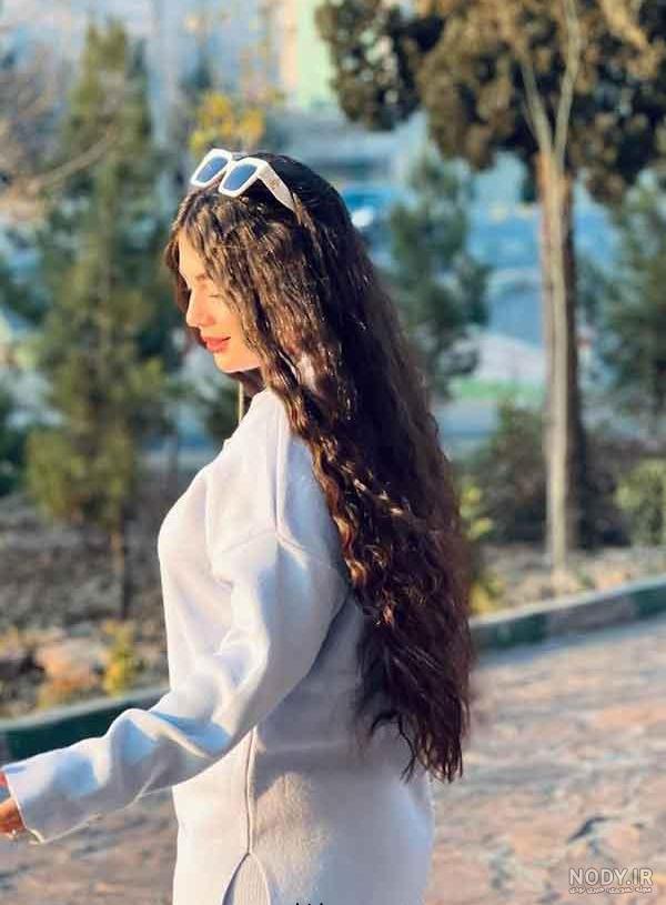عکس جذاب و لاکچری دختر از پشت سر برای پروفایل تلگرام و اینستاگرام
