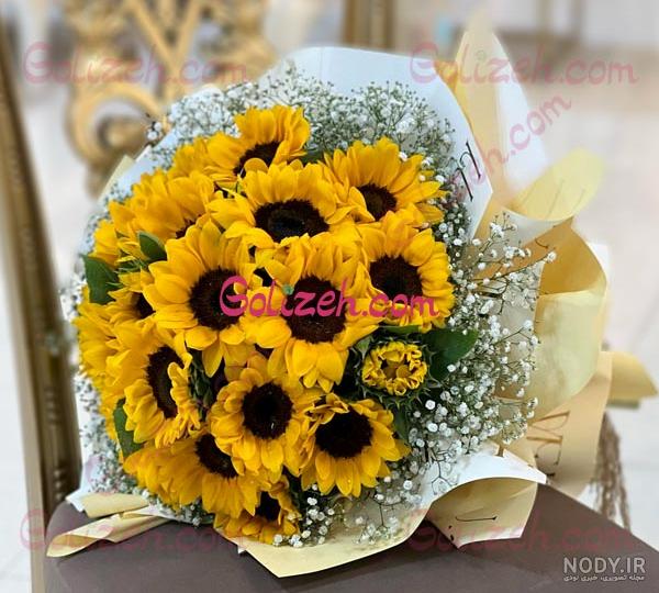 عکس دسته گل روی صندلی ماشین عکس دسته گل روی صندلی ماشین