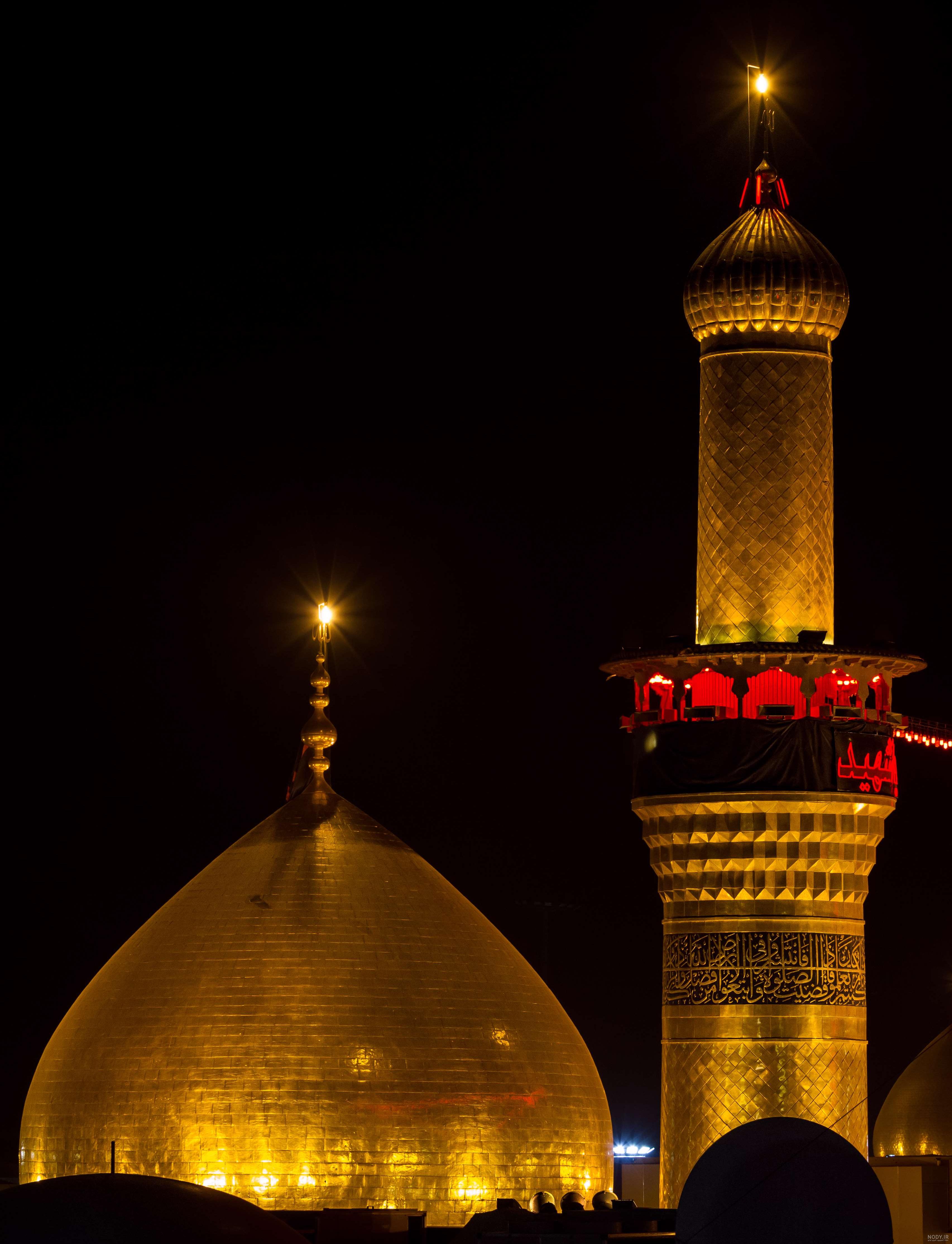 عکس زیبا از گنبد و مناره طلایی امام حسین در شب | مکتب وحی عکس زیبا از گنبد و مناره طلایی امام حسین در شب | مکتب وحی