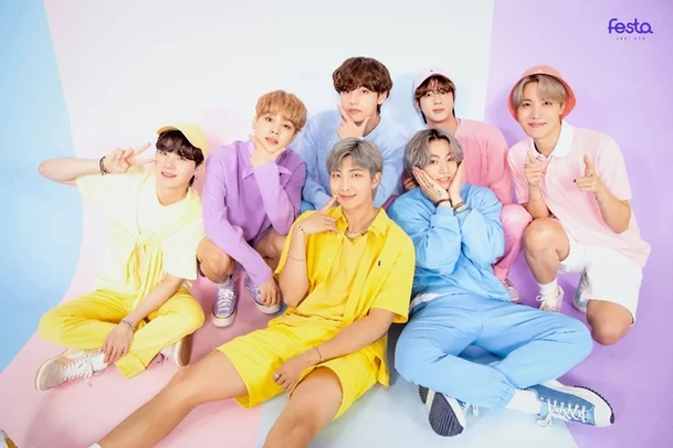 والپیپر بی تی اس ، تصاویر پس زمینه 4K و HD از گروه موسیقی BTS - ماگرتا