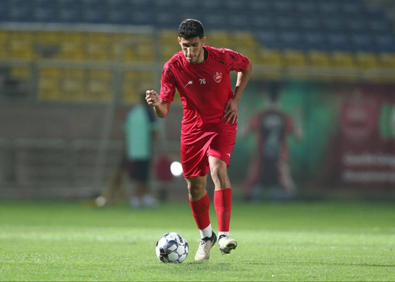 عکس صحرایی بازیکن پرسپولیس