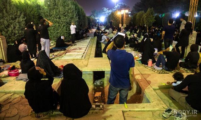 احیای شب بیست و سوم ماه رمضان (عکس)