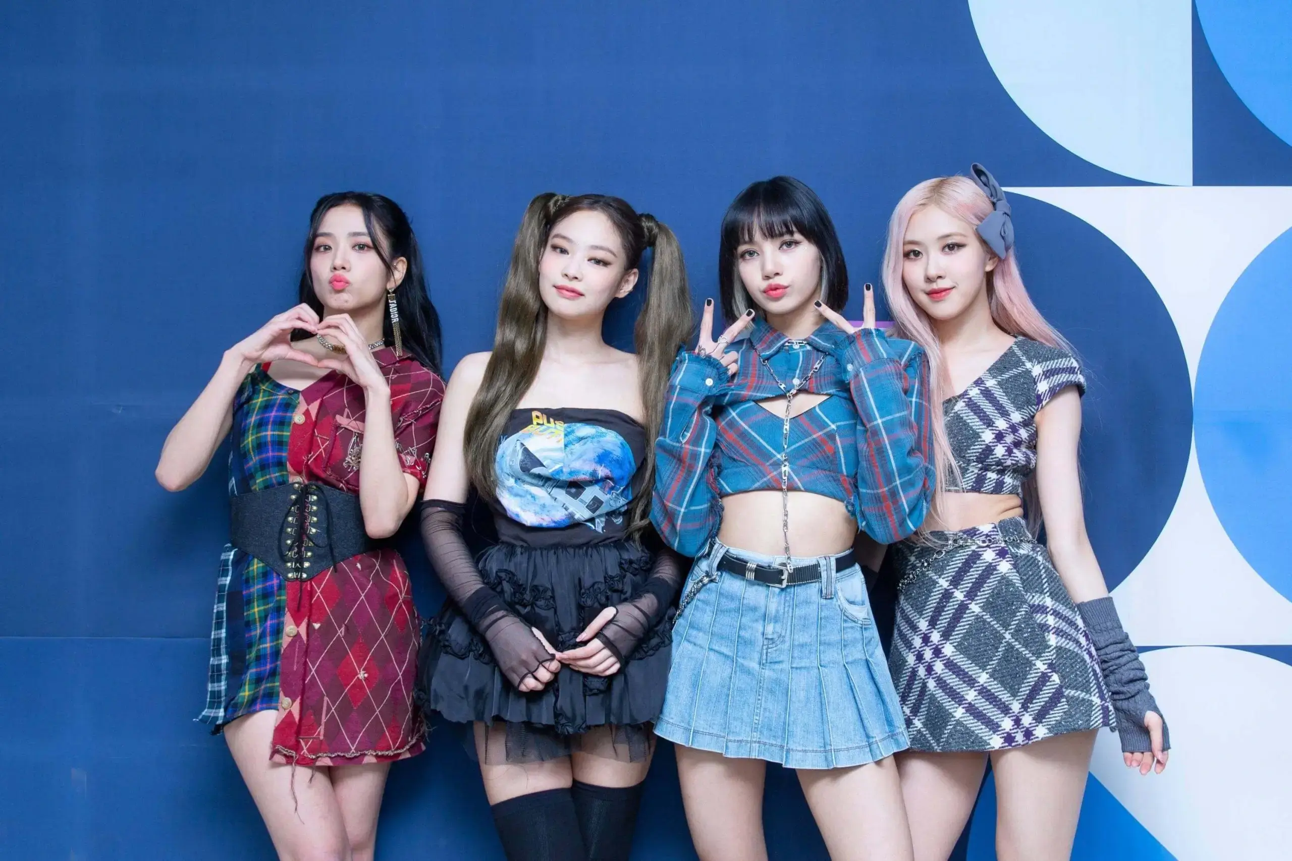 پوستر جدید از برنامه تور جهانی کنسرت های Born Pink بلک پینک BLACKPINK new  poster for world tour +توضیحات