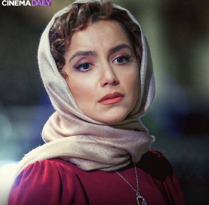 عکس لباس نازنین بیاتی در فیلم عروسی مردم عکس لباس نازنین بیاتی در فیلم عروسی مردم