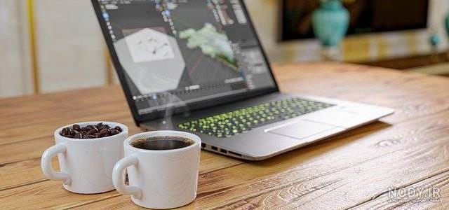 عکس لپ تاپ با قهوه