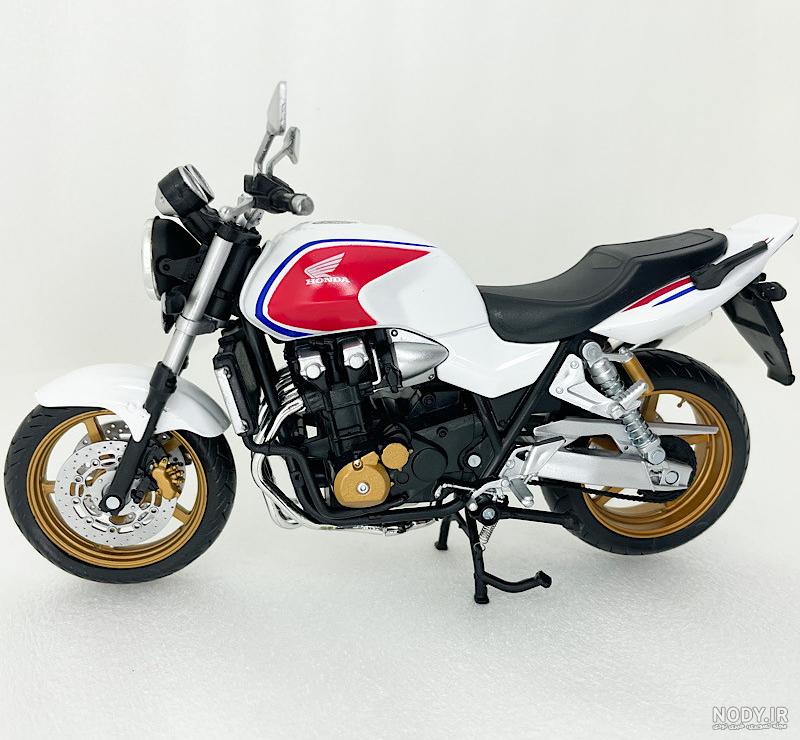 عکس پس زمینه موتور هوندا Cb1300 - اِم والپیپر عکس پس زمینه موتور هوندا Cb1300 - اِم والپیپر