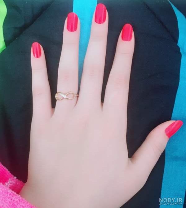 زیباترین لب کدومه؟ بیاین عکس از لباتون بذارین خودمم میذارم 😅 | تبادل نظر نی  نی سایت