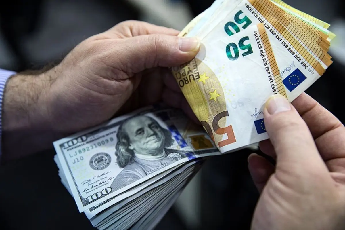 پیش بینی مهم از بازار دلار / سرمایه گذاران بازار ارز به گوش باشند پیش بینی مهم از بازار دلار / سرمایه گذاران بازار ارز به گوش باشند