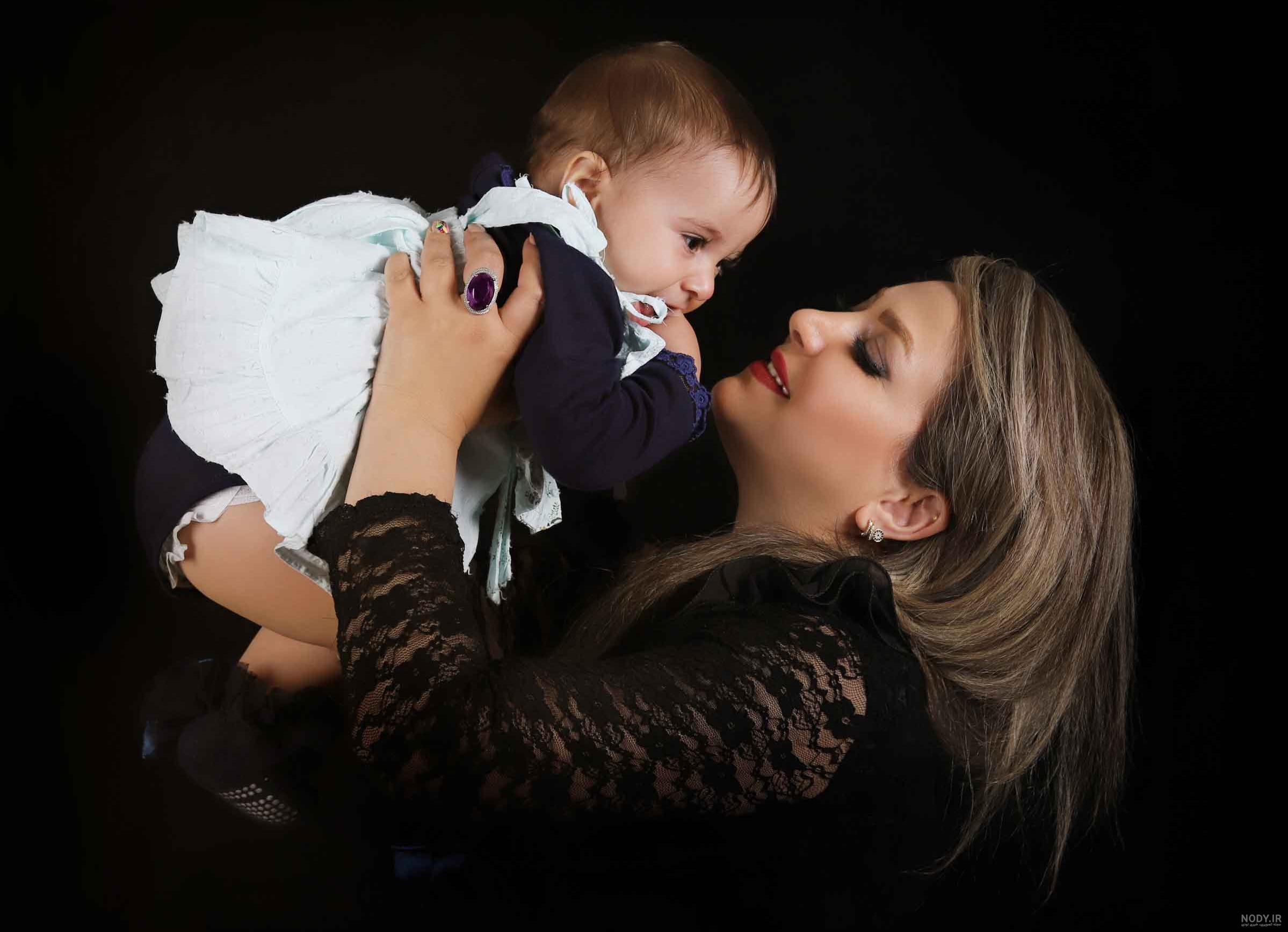 ۴۰ ایده و ژست عکاسی از نوزاد یک ماهه