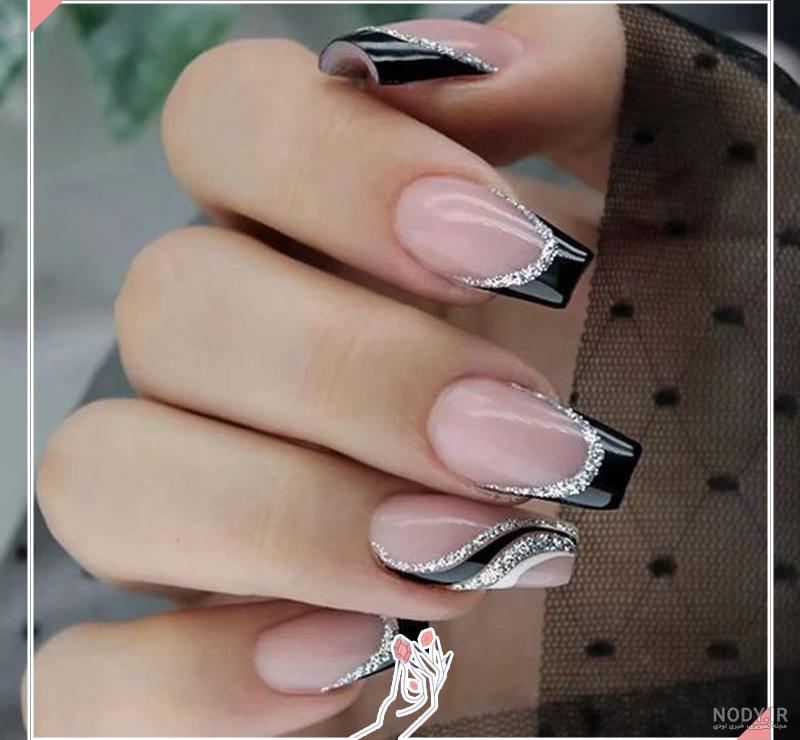 19 مدل فرنچ و طراحی ناخن طلایی و نقره ای با لاک ساده و اکلیلی و نگین - مجله کسب و کار بازده 19 مدل فرنچ و طراحی ناخن طلایی و نقره ای با لاک ساده و اکلیلی و نگین - مجله کسب و کار بازده