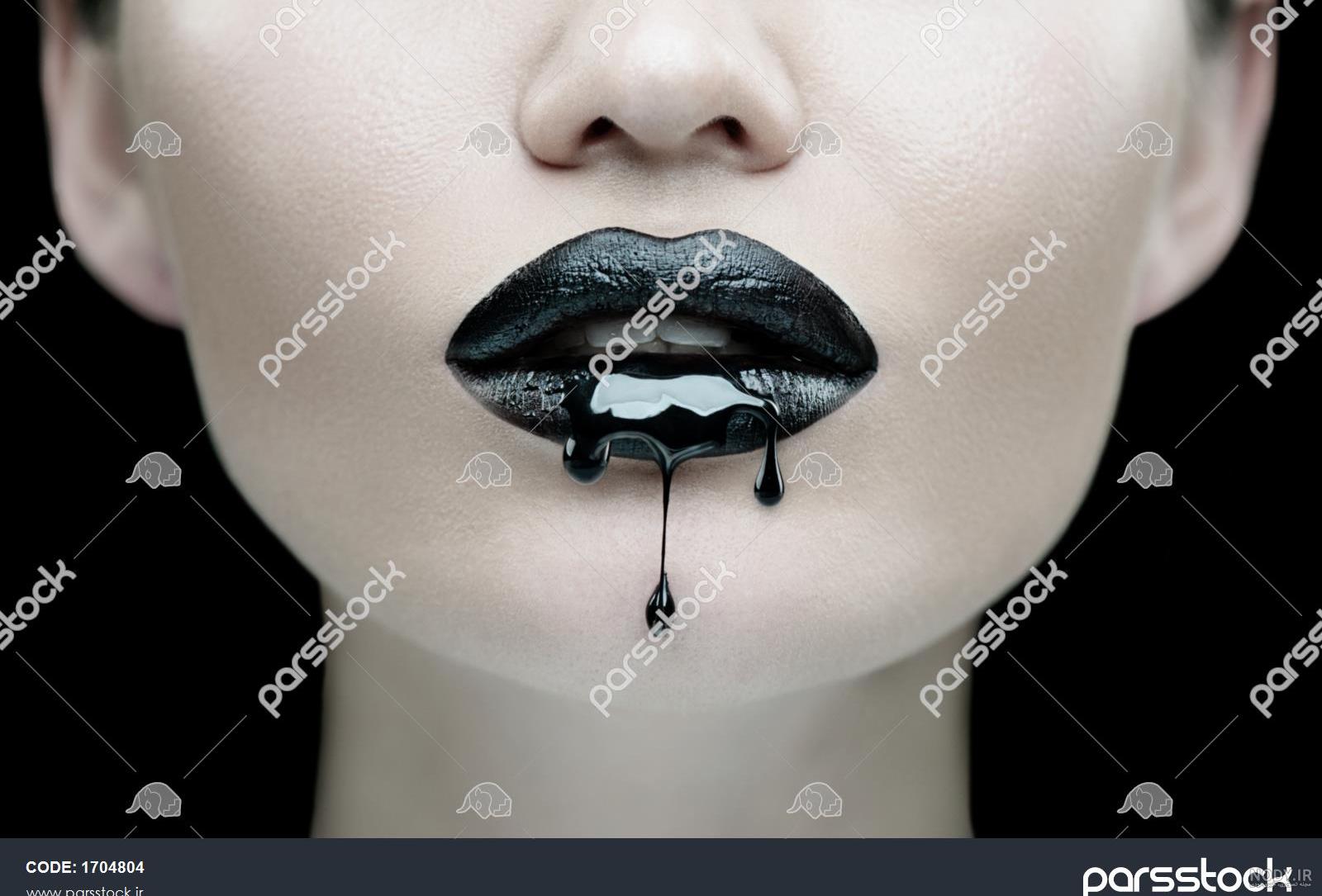 آرایش لب با رژ لب مشکی