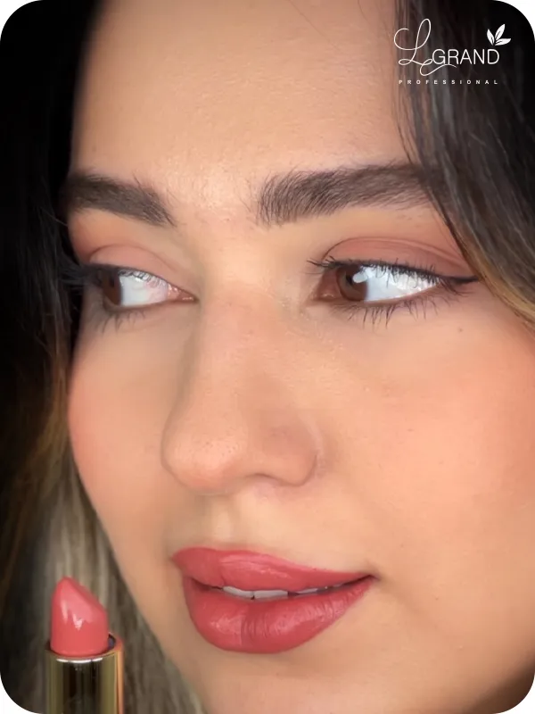 جدیدترین مدل رنگ رژ لب سال 2021 - 1400 زنانه و دخترانه | (رژ لب عروس) جدیدترین مدل رنگ رژ لب سال 2021 - 1400 زنانه و دخترانه | (رژ لب عروس)