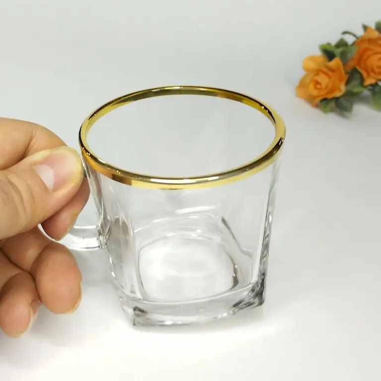 خرید و قیمت استکان چایی خوری دسته دار لب طلا رافائل بسته 6عددی به همراه ارسال رایگان از غرفه لوازم خانگی آرامش خرید و قیمت استکان چایی خوری دسته دار لب طلا رافائل بسته 6عددی به همراه ارسال رایگان از غرفه لوازم خانگی آرامش