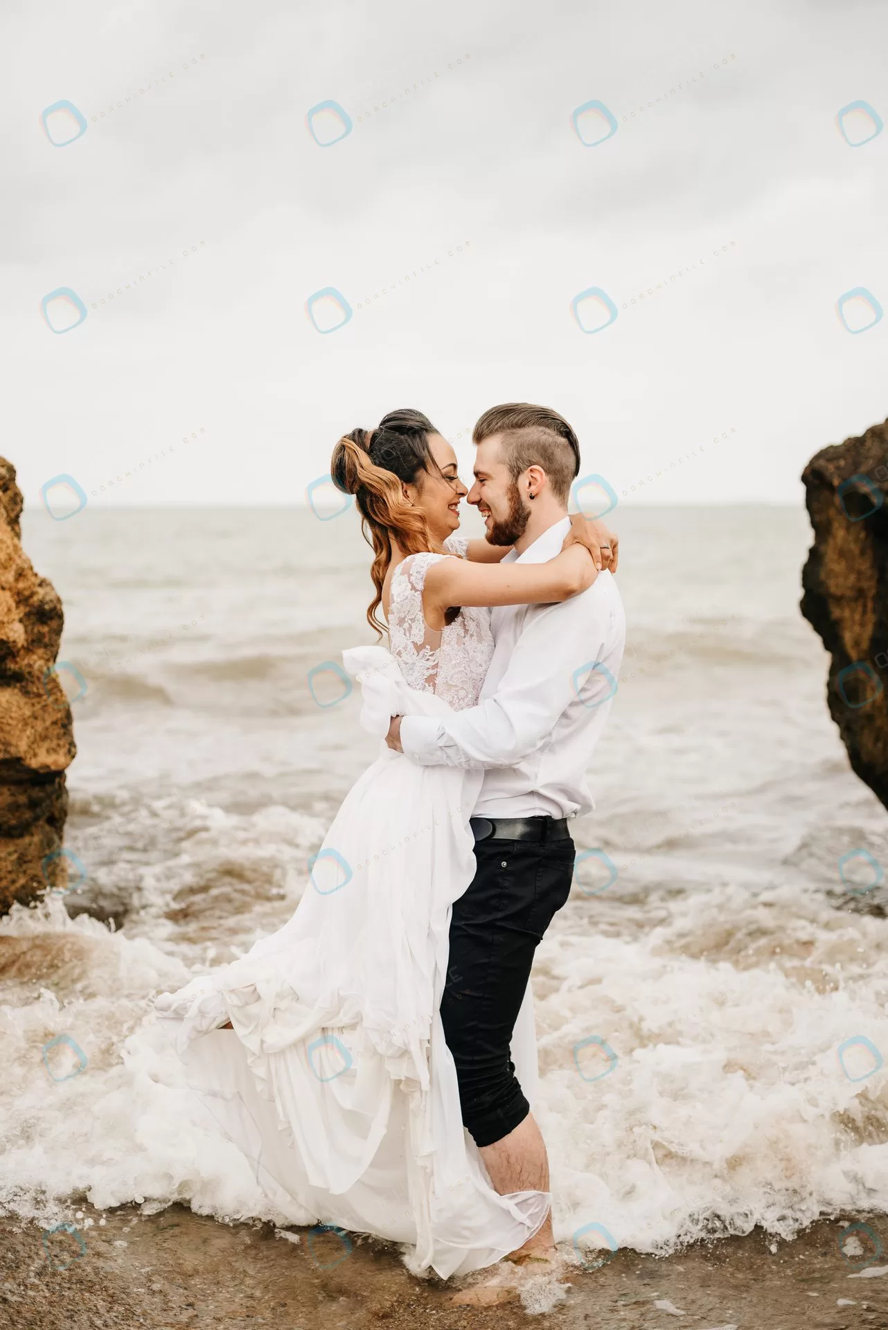 رویایی ترین عکس های عروسی کنار دریا و ساحل 👰🌊
