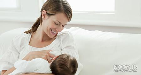 عکس شیر دادن مادر به فرزند