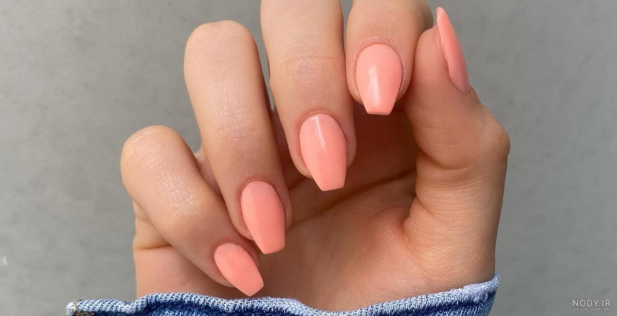 عکس ناخن ژلیش رنگ هلویی عکس ناخن ژلیش رنگ هلویی