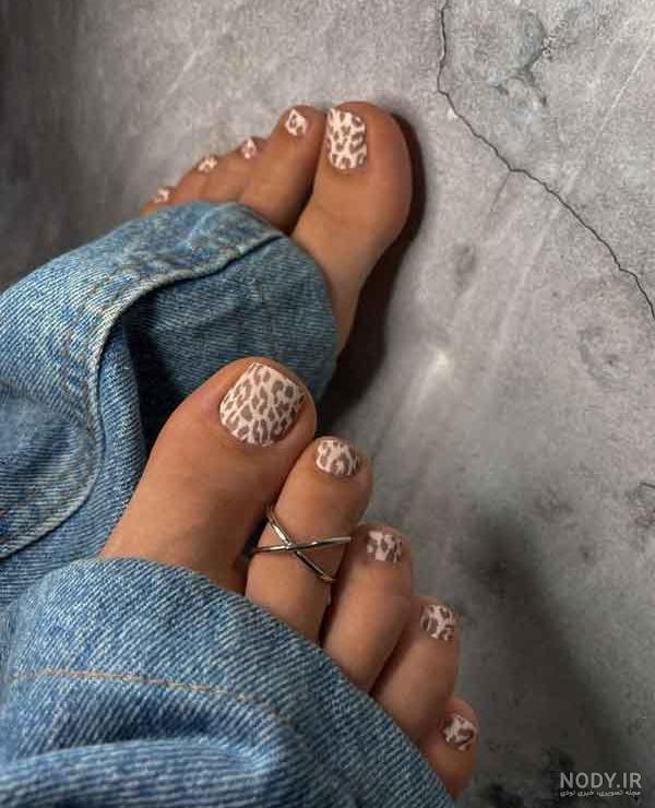 عکس کاشت ناخن پا سفید