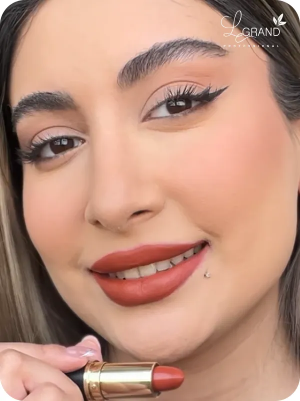 مدل رژ لب دخترانه شیک؛ خوشگل ترین رنگ های نود و بسیار شیک مدل رژ لب دخترانه شیک؛ خوشگل ترین رنگ های نود و بسیار شیک