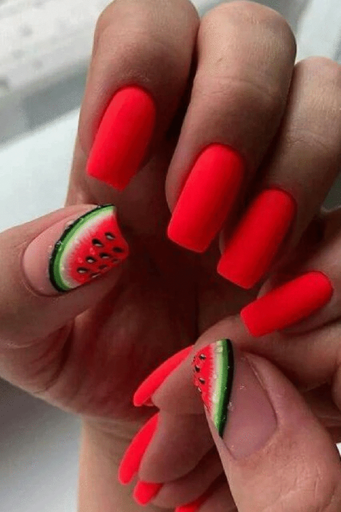 مدل ناخن یلدایی شیک و جدید دخترانه + طراحی ناخن شب یلدا انار برای عروس