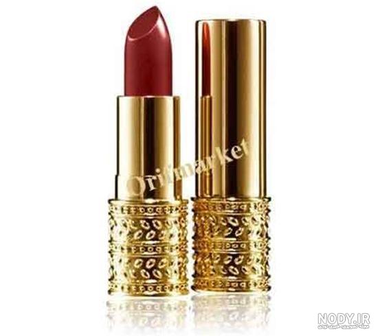 میکاپ صورت با رژ لب طلایی لاکچری میکاپ صورت با رژ لب طلایی لاکچری
